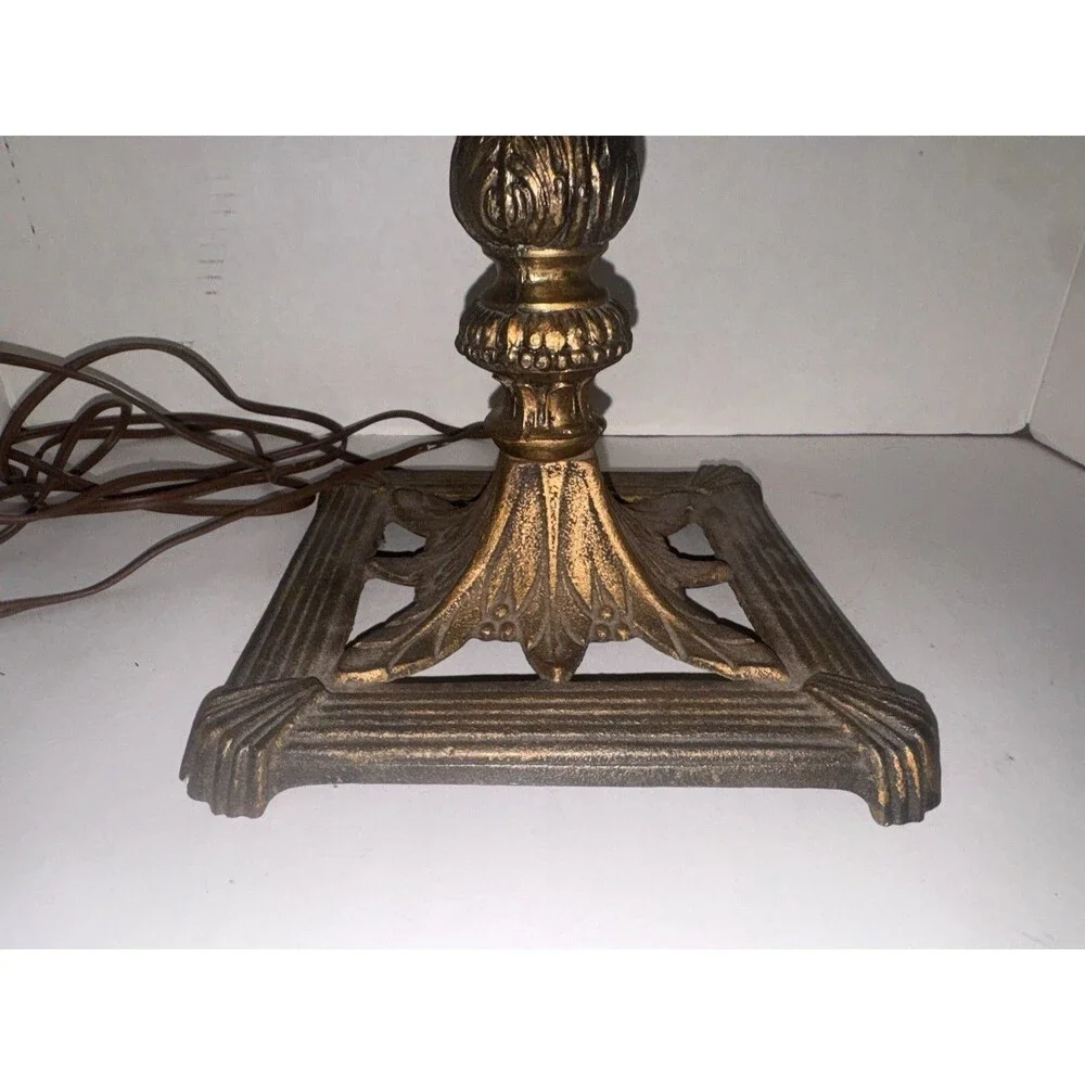 Vintage Art Deco Crystal Prisms Boudoir Table Lamp Cast Iron Bronze Tone 20s 30s